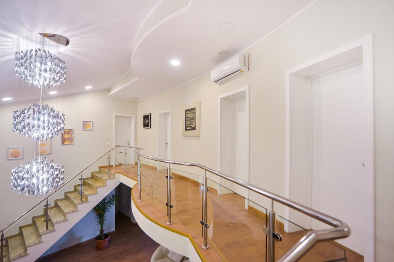 Casa Miralago Boutique Adults Only Tulcea Exteriör bild