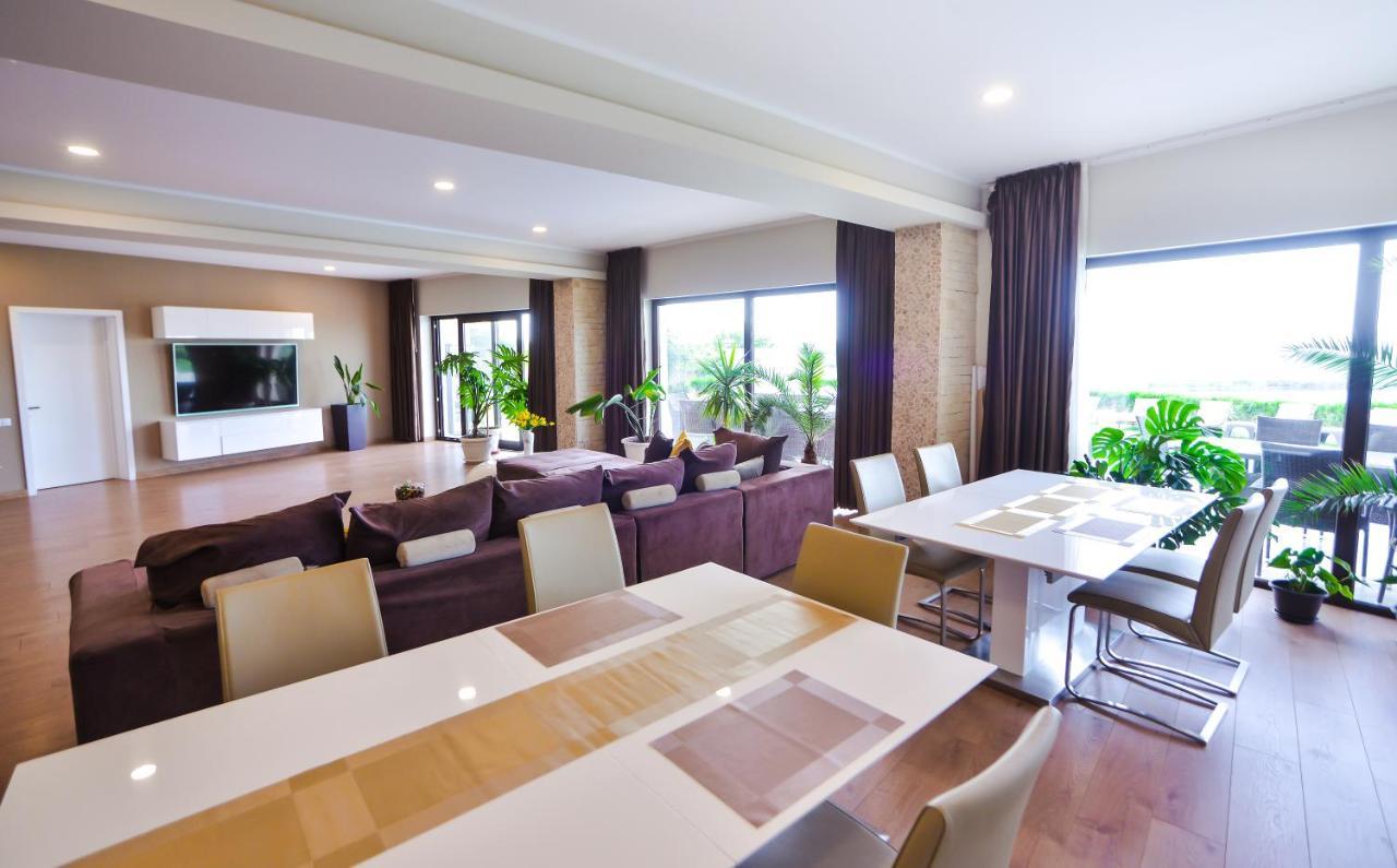 Casa Miralago Boutique Adults Only Tulcea Exteriör bild