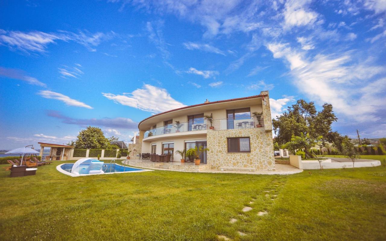 Casa Miralago Boutique Adults Only Tulcea Exteriör bild