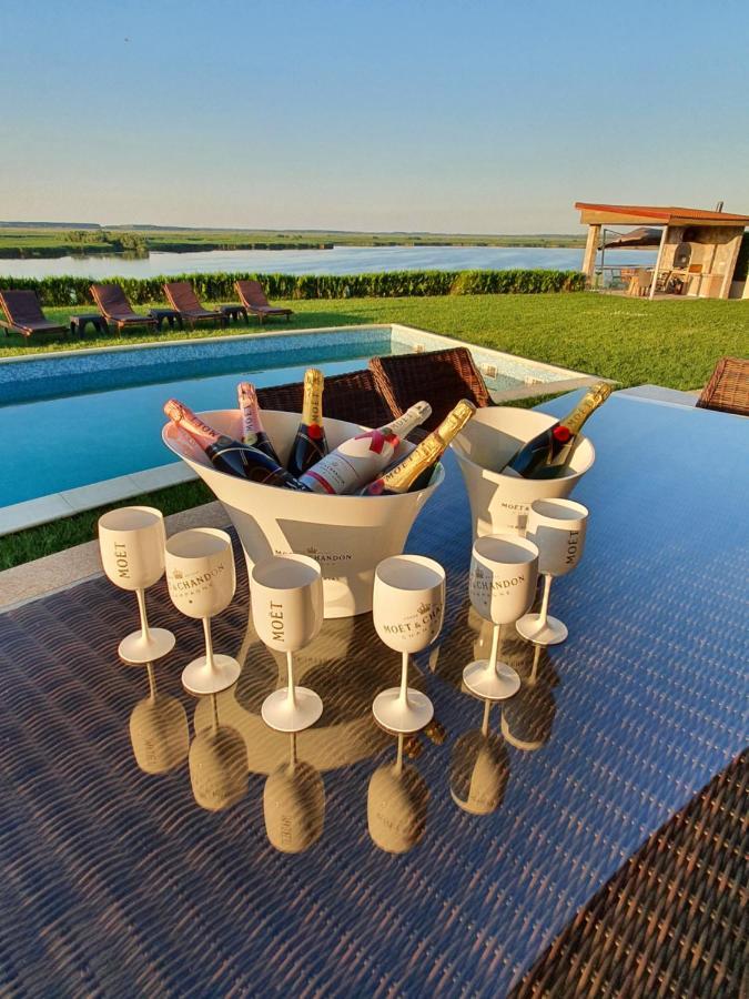 Casa Miralago Boutique Adults Only Tulcea Exteriör bild